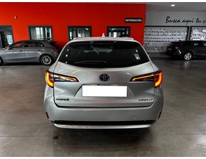 
										TOYOTA COROLLA 1.8 125H ACTIVE TECH E-CVT full									