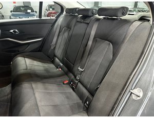 
										BMW SERIE 3 320D AUTO. full									