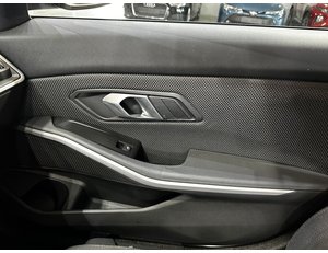 
										BMW SERIE 3 320D AUTO. full									