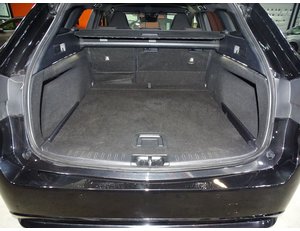 
										SUZUKI SWACE 1.8 GLX HYBRID full									