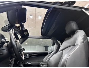 
										MINI MINI COOPER CABRIO full									