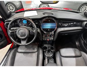 
										MINI MINI COOPER CABRIO full									