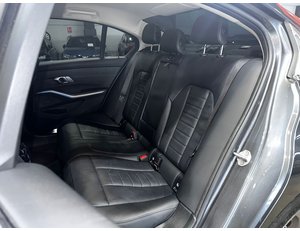 
										BMW SERIE 3 330E full									