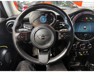 
										MINI MINI COOPER SE full									