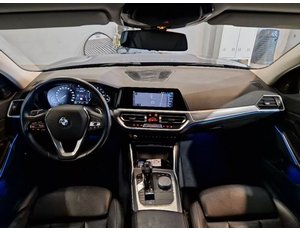 
										BMW SERIE 3 330E full									