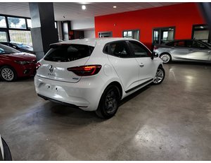 
										RENAULT CLIO INTENS E-TECH HIBRIDO 104 KW (140CV) full									