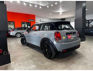 
										MINI MINI COOPER SE full									