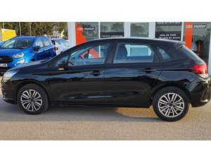 
										CITROEN C4 PURETECH 110 LIVE EDITION full									