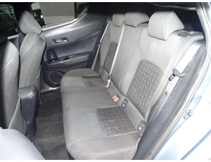 
										TOYOTA C-HR 2.0 180H ADVANCE full									