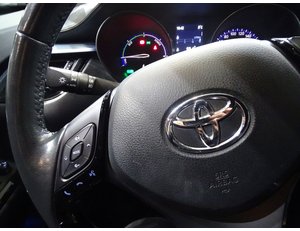 
										TOYOTA C-HR 2.0 180H ADVANCE full									