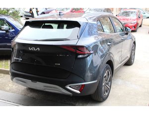 
										KIA SPORTAGE 1.6 T-GDI HEV 171KW (230CV) DRIVE 4X2 full									