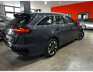 
										KIA CEED TOURER 1.6 GDI PHEV 104KW (141CV) EDRIVE full									