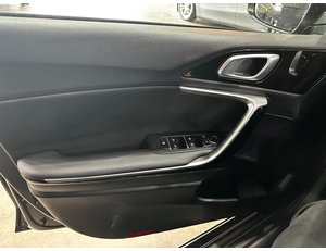 
										KIA CEED TOURER 1.6 GDI PHEV 104KW (141CV) EDRIVE full									