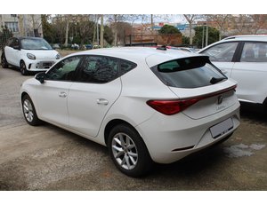 
										SEAT LEON 1.0 ETSI 81KW DSG-7 S&S STYLE full									