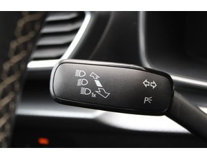 
										SEAT LEON 1.0 ETSI 81KW DSG-7 S&S STYLE full									