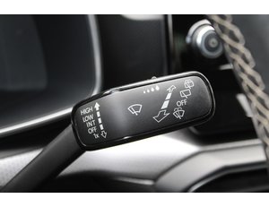 
										SEAT LEON 1.0 ETSI 81KW DSG-7 S&S STYLE full									