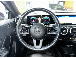 
										MERCEDES BENZ CLASE A MERCEDES A 200 full									