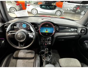 
										MINI MINI COOPER CABRIO full									