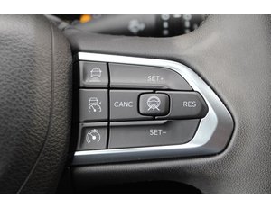 
										JEEP COMPASS 4XE 1.3 PHEV 140KW(190CV) LIMITED AT AWD full									