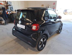 
										SMART FORTWO 60KW(81CV) EQ COUPE full									