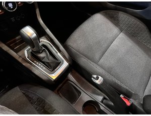 
										RENAULT CLIO INTENS E-TECH HIBRIDO 104 KW (140CV) full									