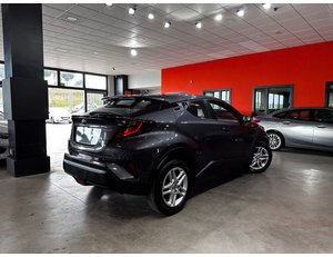 
										TOYOTA C-HR 1.8 125H ACTIVE full									
