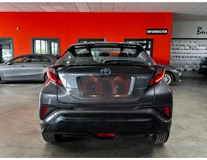 
										TOYOTA C-HR 1.8 125H ACTIVE full									