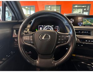 
										LEXUS UX 2.0 250H BUSINESS NAVIGATION full									