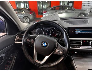 
										BMW SERIE 3 330E full									