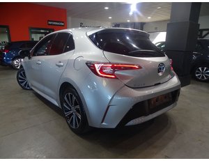 
										TOYOTA COROLLA 1.8 125H STYLE E-CVT full									