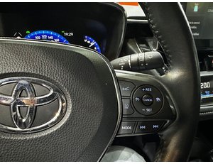 
										TOYOTA COROLLA 1.8 125H STYLE E-CVT full									