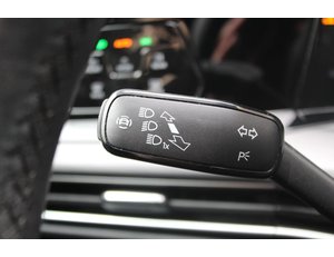 
										VOLKSWAGEN GOLF EHYBRID 1.4 TSI 150KW (204CV) DSG full									