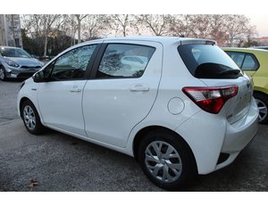 
										TOYOTA YARIS 1.5 HYBRID ADVANCE full									