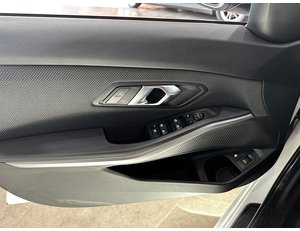 
										BMW SERIE 3 330E XDRIVE TOURING full									