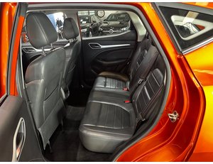 
										MG ZS 1.5 LUXURY full									