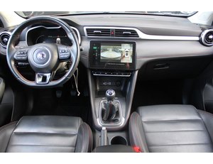 
										MG ZS 1.5 LUXURY full									