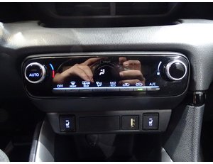 
										MAZDA 2 1.5 85 KW (116 CV) CVT CENTRE-LINE full									