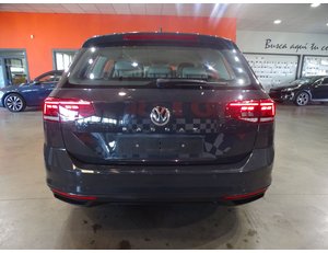 
										VOLKSWAGEN PASSAT VARIANT EXECUTIVE 1.6 TDI 88KW DSG full									