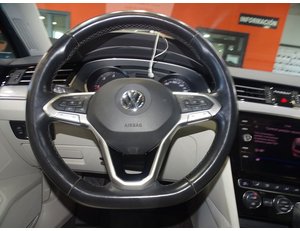 
										VOLKSWAGEN PASSAT VARIANT EXECUTIVE 1.6 TDI 88KW DSG full									