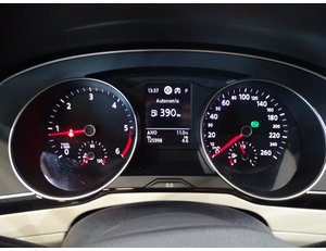 
										VOLKSWAGEN PASSAT VARIANT EXECUTIVE 1.6 TDI 88KW DSG full									
