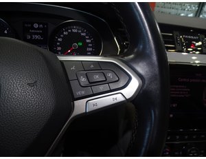 
										VOLKSWAGEN PASSAT VARIANT EXECUTIVE 1.6 TDI 88KW DSG full									