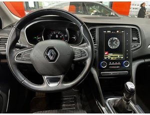 
										RENAULT MEGANE LIMITED + TCE 103 KW (140CV) GPF full									