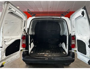 
										PEUGEOT PARTNER 1.6BLUEHDI 100CV 4X4 DANGEL EXTREME full									