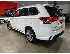 
										MITSUBISHI OUTLANDER 2.4 PHEV KAITEKI AUTO 4WD full									