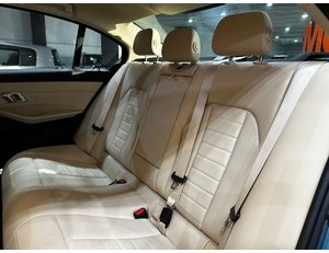 
										BMW SERIE 3 330E full									