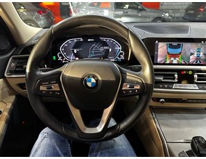 
										BMW SERIE 3 330E full									
