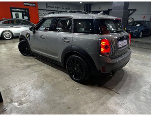 
										MINI COUNTRYMAN COOPER S E ALL4 full									