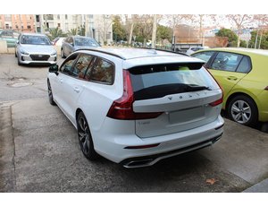 
										VOLVO V60 2.0 B4 (G) R-DESIGN AUTO full									