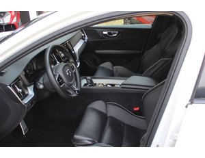 
										VOLVO V60 2.0 B4 (G) R-DESIGN AUTO full									