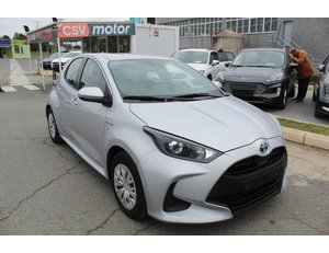 
										TOYOTA YARIS 1.5 120H BUSINESS PLUS full									